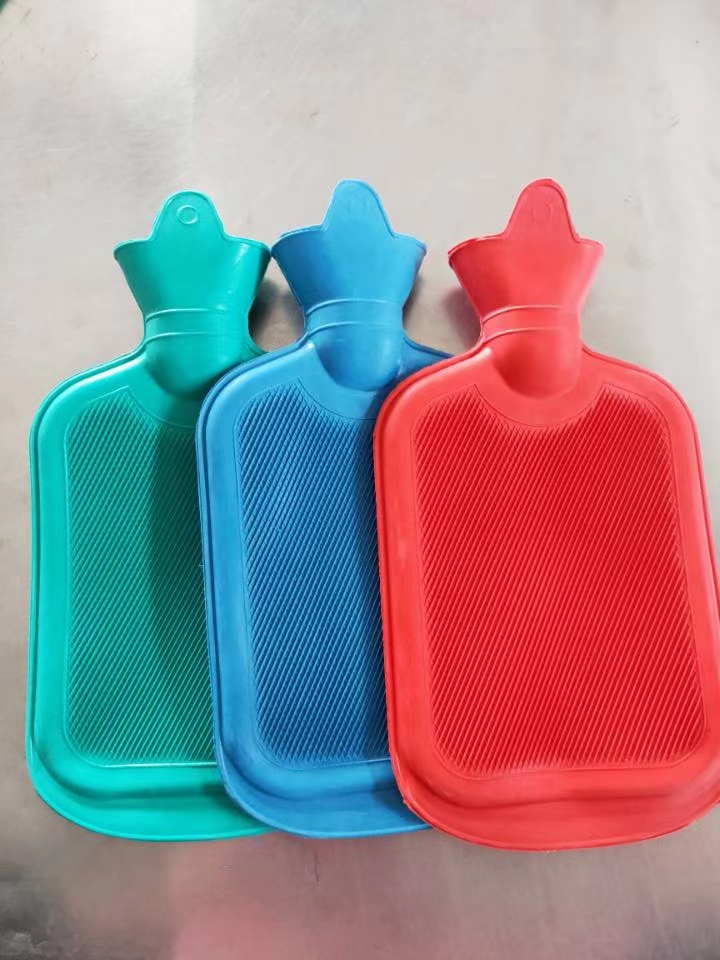 2L Rubber Hot Water Bag for Family Health Care with Cover